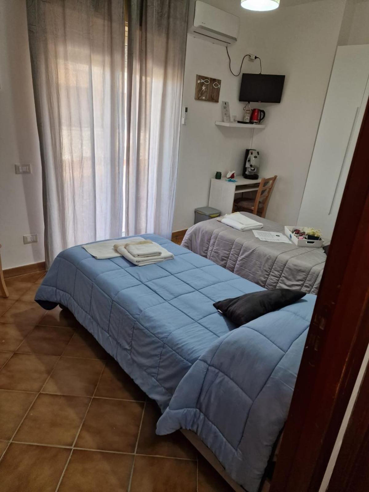 B&B Le Stanze Di Aurora Palermo Eksteriør billede