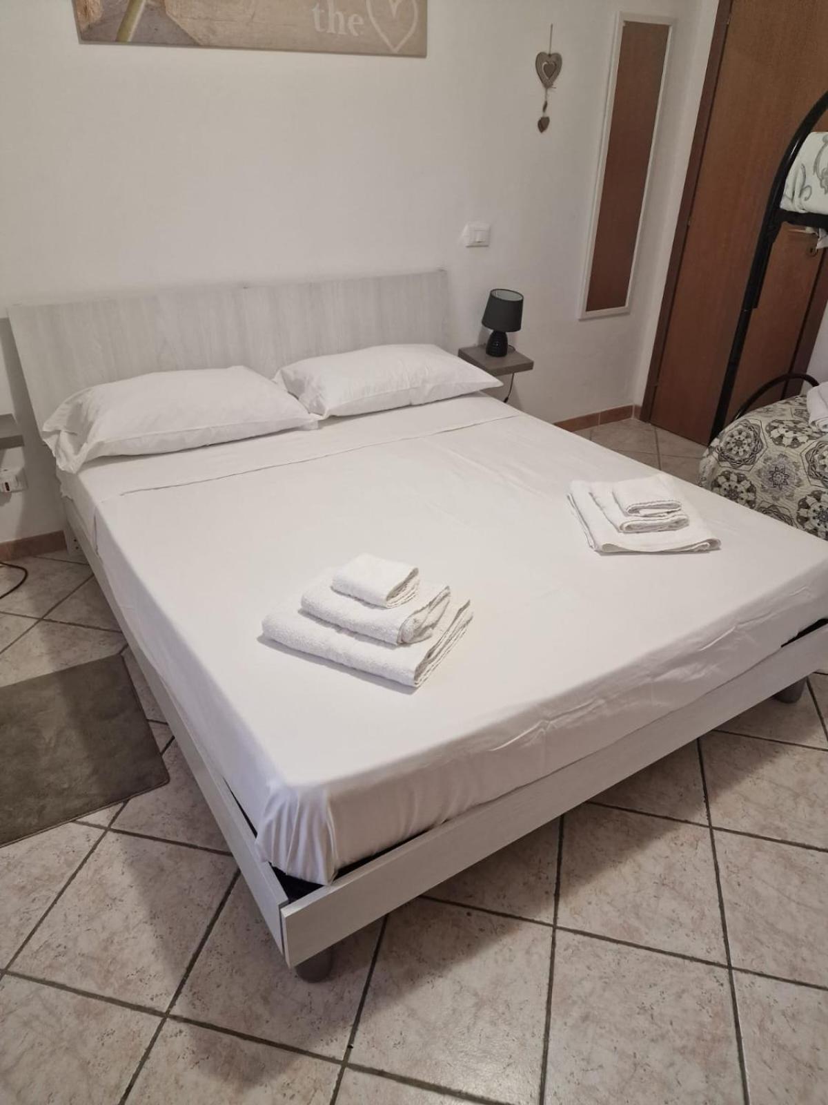 B&B Le Stanze Di Aurora Palermo Eksteriør billede